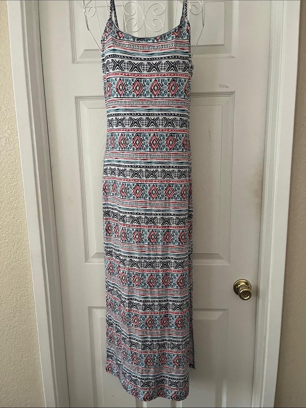 Forever 21 Strappy Tribal Maxi Dress in White, Black & Coral